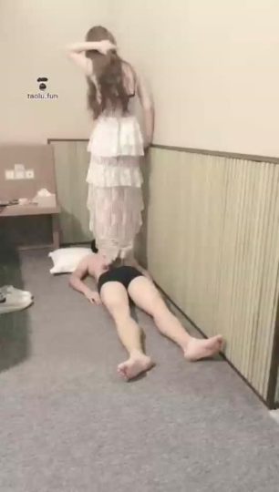 陈甜女蒂 女神全体重踩踏专场-青萍女尊资源分享平台