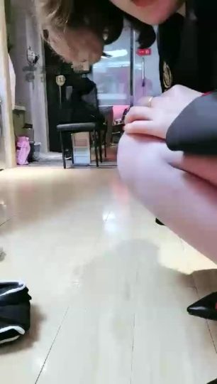 林夕女王 大二学生狗来找妈妈调教 闻rush-青萍女尊资源分享平台