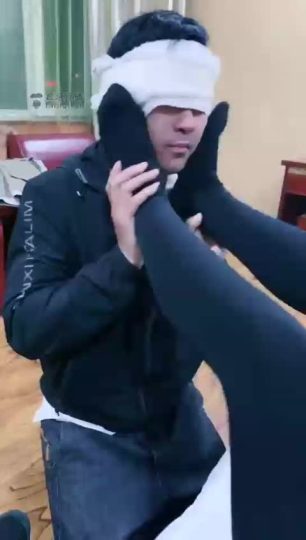 檬萌 清理主人高靴鞋底 闻舔捂出汗的原味黑袜香脚-青萍女尊资源分享平台