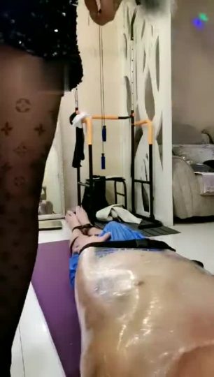 西安傲雪女王 木乃伊锁奴开发中-青萍女尊资源分享平台