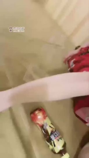 久玄 温泉随机调教素人男 上）看看能不能抵挡丝袜脚诱惑-青萍女尊资源分享平台