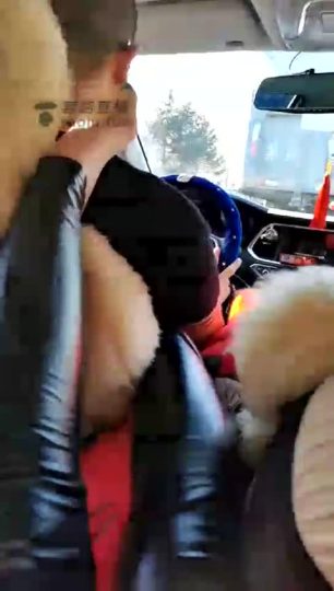 冰城玫姿 车里超薄肉丝诱惑司机-青萍女尊资源分享平台