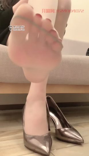 1338.【安主S】第一视角-跪在本主灰丝脚下吧【80分钟】【标清】-青萍女尊资源分享平台