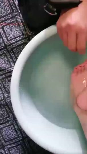 1650.【猫七小主】伺候洗脚，吃脚皮，洗脚水【62分钟】【标清】-青萍女尊资源分享平台