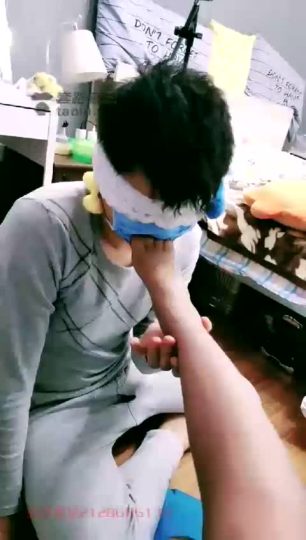 4693.【Lisa宝宝】调会舔脚【17分钟】【标清】-青萍女尊资源分享平台