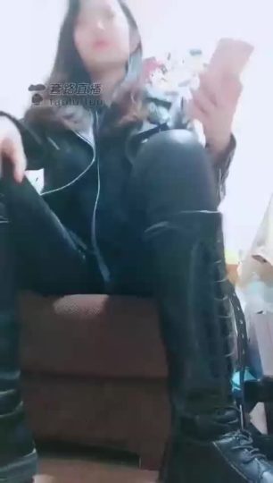 微莱 剧情 女混混对学生百般羞辱-青萍女尊资源分享平台