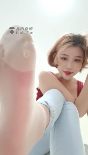 白桃 红绿灯 短丝套鸡踩 坐脸插马眼-青萍女尊资源分享平台