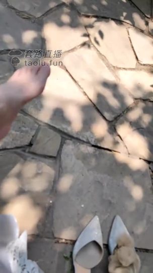 魅影 守着两个素人野外调教-青萍女尊资源分享平台