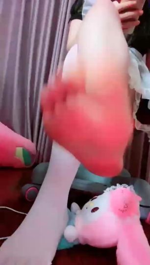 Verin维因 第一视角白丝榨金羞辱-青萍女尊资源分享平台