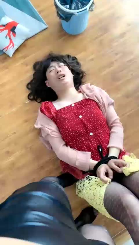 思诺 疼死你个下贱的死CD-青萍女尊资源分享平台