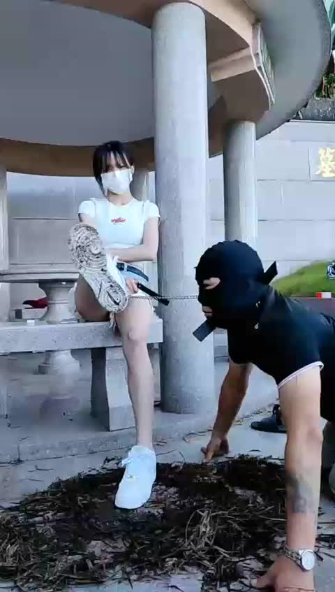 暴力美学 户外骑马 舔鞋 吃泥巴 踢裆 踩踏-青萍女尊资源分享平台