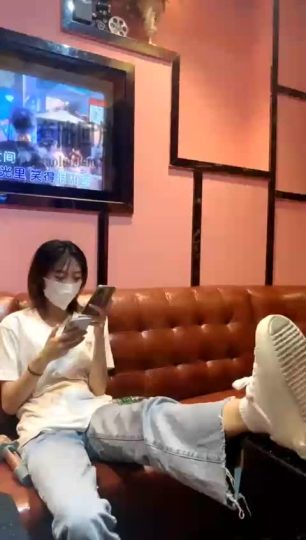 丞丞 ktv唱唱歌 踩踩狗-青萍女尊资源分享平台