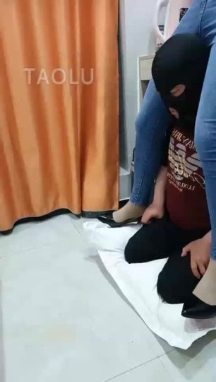 TS一夜骑 牛仔裤 高跟鞋调教-青萍女尊资源分享平台