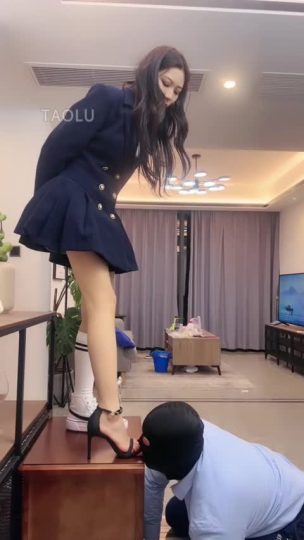 七月 踩烂舌头-青萍女尊资源分享平台