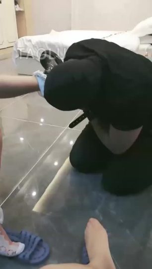 小妈咪 带上妹妹一起玩狗（上）-青萍女尊资源分享平台