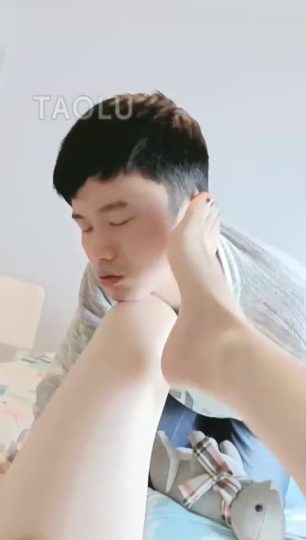 飞扬女王 睡前舔脚狗伺候我-青萍女尊资源分享平台