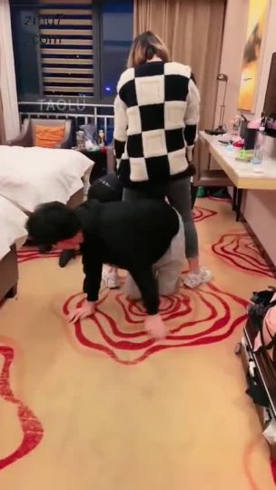 莫妮卡 双奴 老板带着司机一起来伺候舔脚-青萍女尊资源分享平台