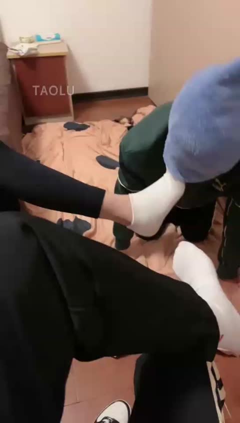 昕昕 踩脸 踢裆 钻胯恋足-青萍女尊资源分享平台