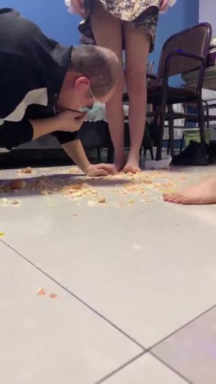 与精神小妹的那些事 踩脸 碾碎-青萍女尊资源分享平台