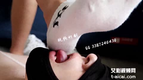 珊瑚湾 Baby踩着母狗脸讲述做主播时的事儿-青萍女尊资源分享平台