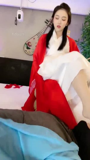 鑫儿 把贱婢踩在脚下-青萍女尊资源分享平台