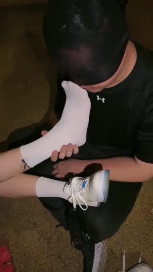 诺曦-户外调教-江边散步偶遇-青萍女尊资源分享平台