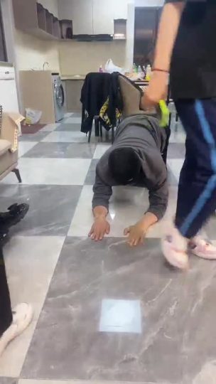 与精神小妹的那些事 多女主玩狗-青萍女尊资源分享平台