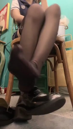 1727558727168_绘子 第一视角脚汗腌入味的黑丝-青萍女尊资源分享平台