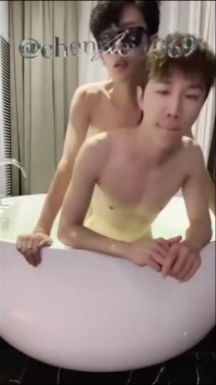 1730334787438_陈威_3_和KTV帅气男模浴缸激情篇-青萍女尊资源分享平台