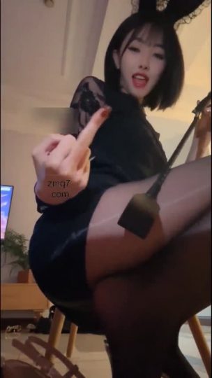 女神凉子 超美第一视角 诱惑羞辱1-青萍女尊资源分享平台