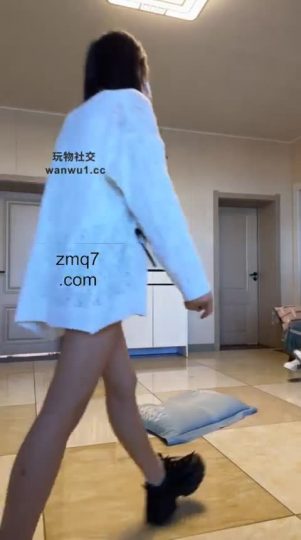 精神小妹 被女混混抢钱殴打-青萍女尊资源分享平台