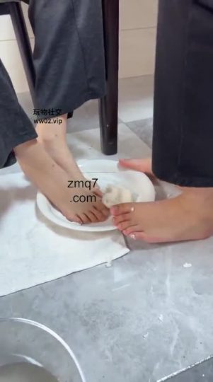 精神小妹 脚汗月饼-青萍女尊资源分享平台