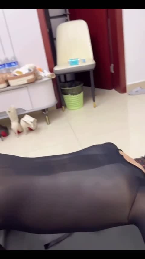 1736930664979_罗芙夫妻s-青萍女尊资源分享平台
