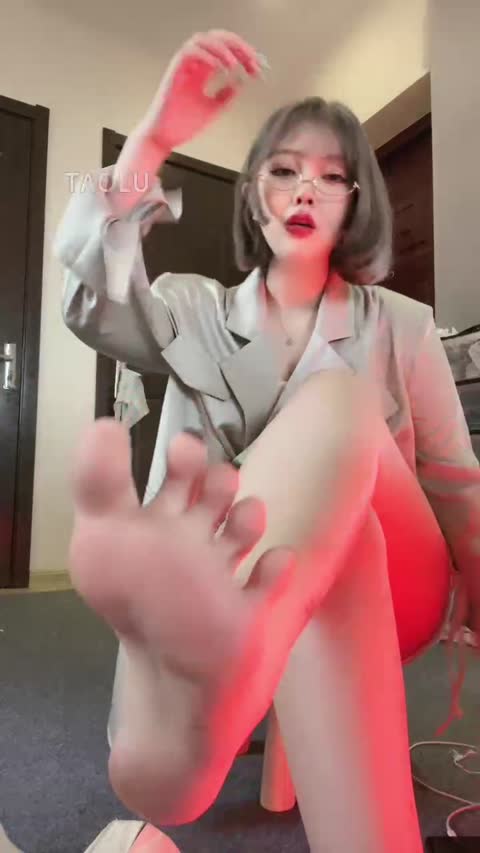 1722406471453_绿毛龟服侍女神做-青萍女尊资源分享平台