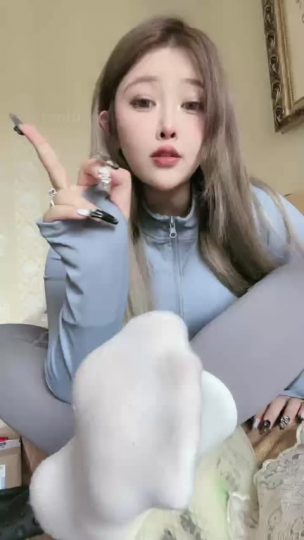 1722429292727_南星 绿奴伺候健身女友-青萍女尊资源分享平台