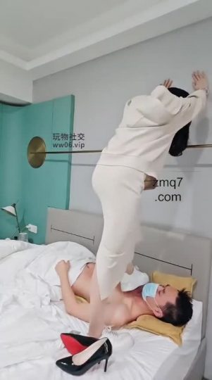 千千 暴力踩踏-青萍女尊资源分享平台