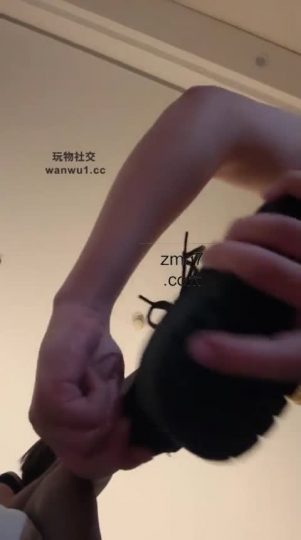 凉子 反差恶女 脚耳光贱狗-青萍女尊资源分享平台