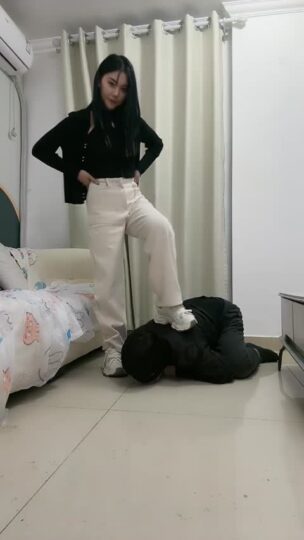 乔伊 跪下领奖-青萍女尊资源分享平台