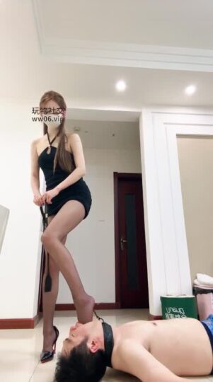 楚楚 黑丝脚深喉-青萍女尊资源分享平台