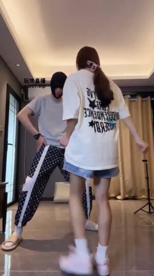 狗哥 双人踢蛋-青萍女尊资源分享平台