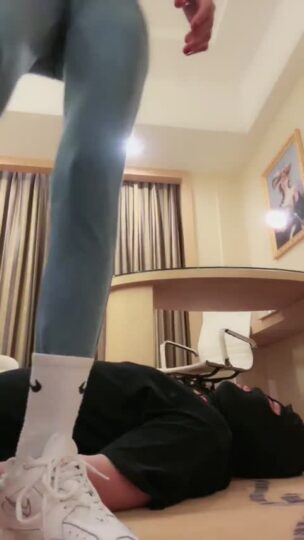 美娜格格 踩踏 踢裆-青萍女尊资源分享平台