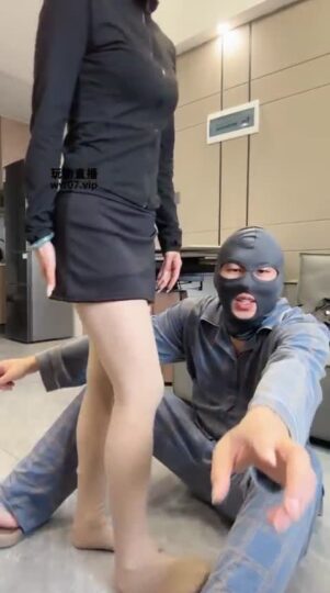 素人抽水机 臭脚空姐-青萍女尊资源分享平台