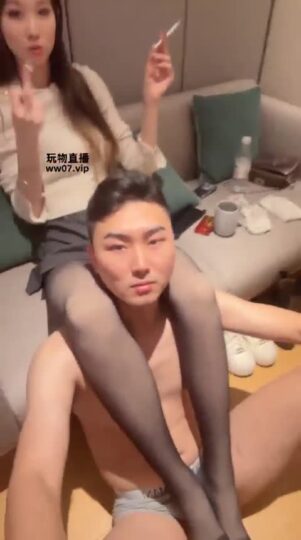 诗酒趁年华 沈阳模特娜宝 黑丝靴子 白鞋白袜-青萍女尊资源分享平台