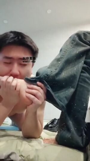 芸芸 狠狠踹打-青萍女尊资源分享平台